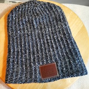 ** 3/$25 ** LOVE YOUR MELON Navy & White Slouchy Cotton Beanie
